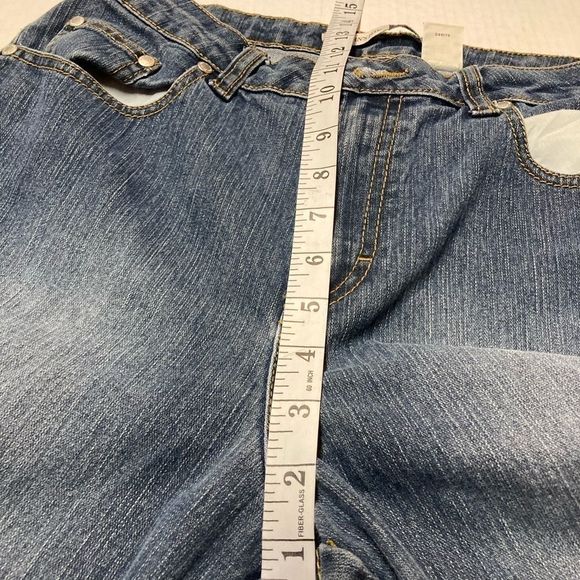 ❤️❤️SOLD❤️❤️ST.JOHN’S BAY, women’s stretch boot jeans, size 10 - Picture 6 of 7